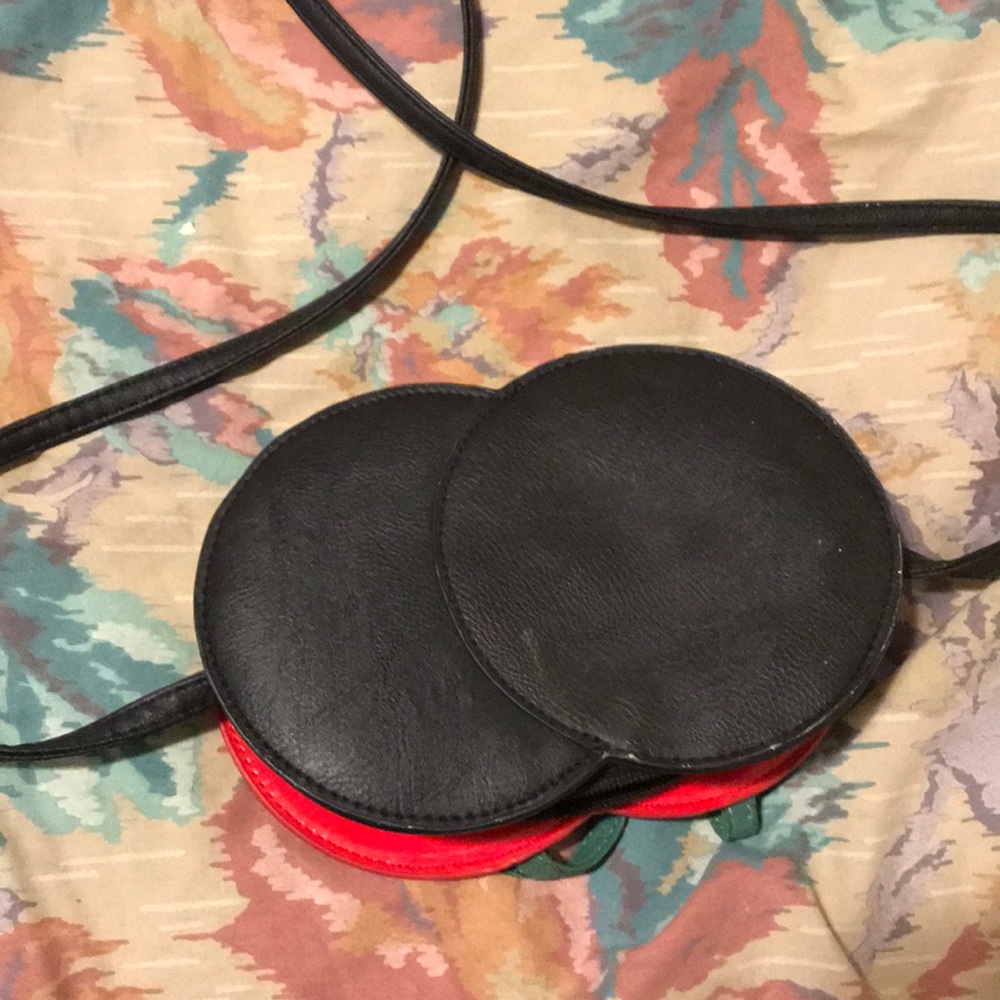 Cherry purse - Picture 5 of 5